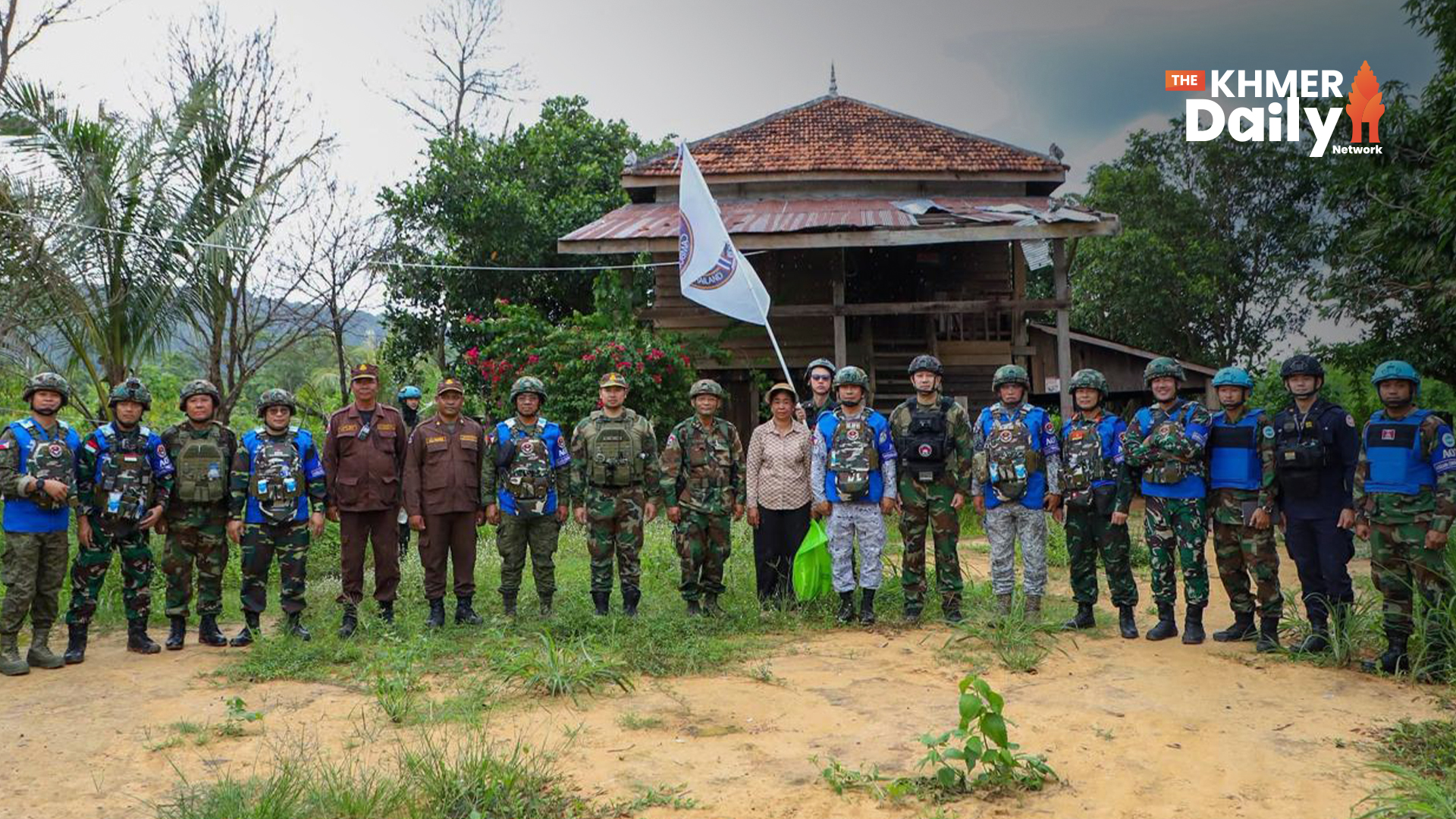 លំនៅឋានពលរដ្ឋ ១១៤ខ្នង នៅឃុំមរតក ដែលរងការវាយប្រហារដោយកងកម្លាំងយោធាថៃ ត្រូវ AOT-KH ចុះពិនិត្យខូចខាតល្អិតល្អន់