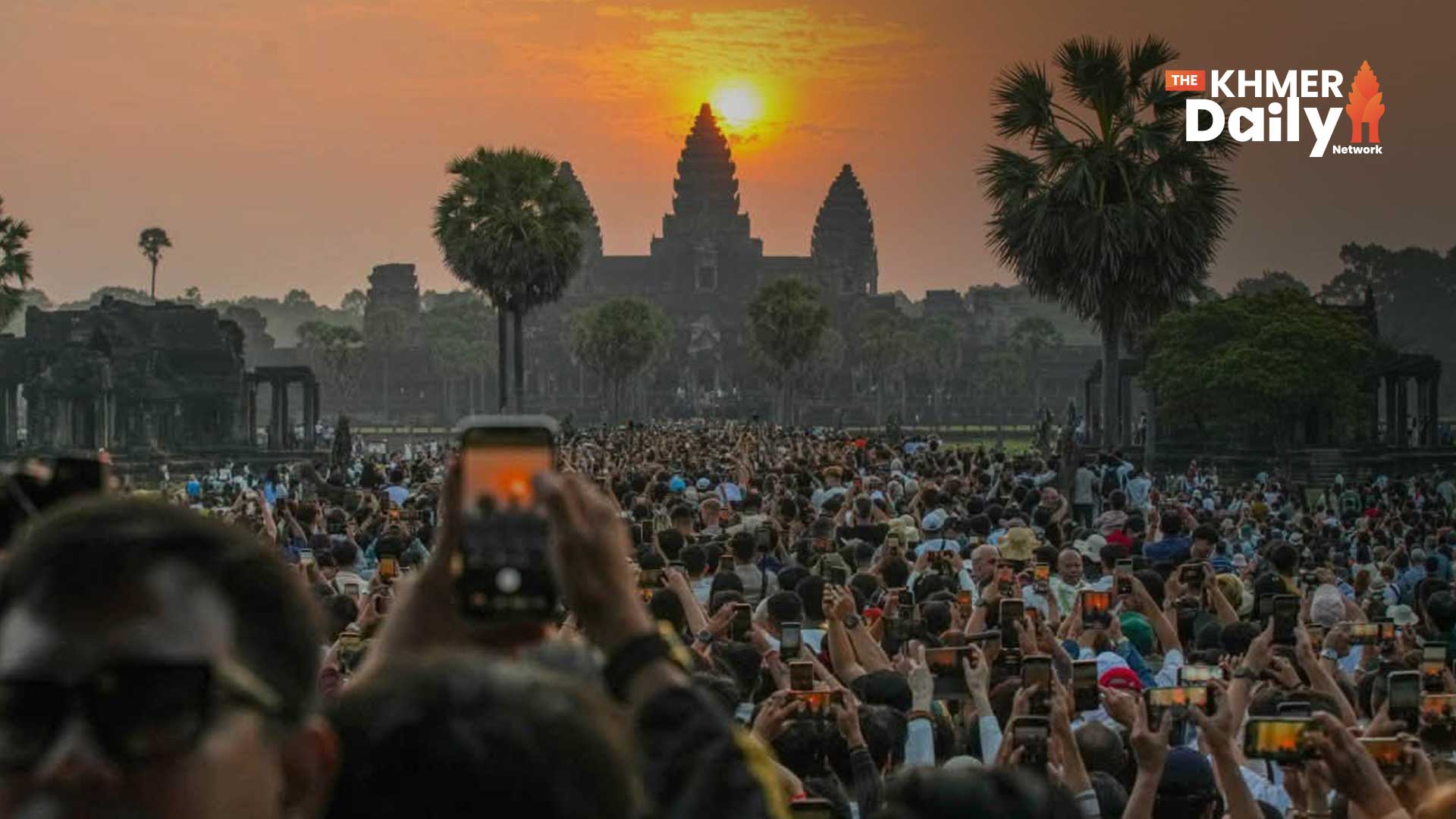 Golden Sunrise Aligns With Angkor Wat as Autumn Equinox Begins Today