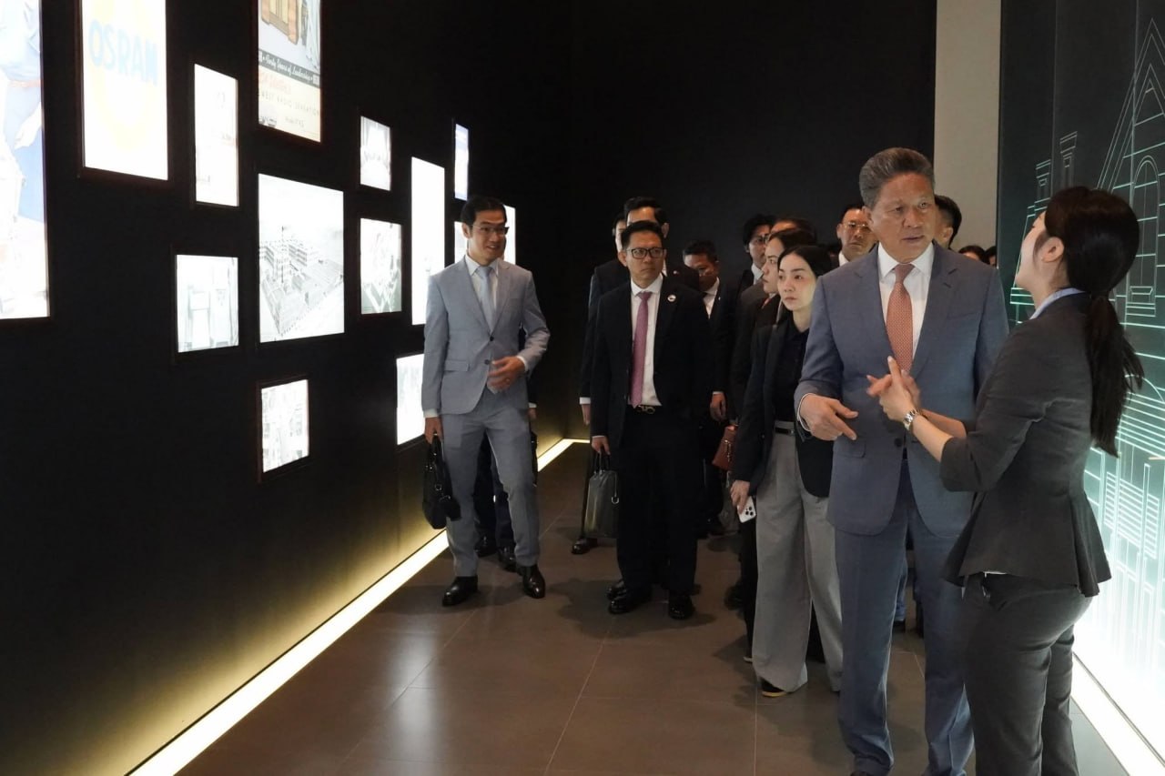 On the morning of June 15 | The Samsung Innovation Center | Photo Credit: DPM Sun Chanthol
